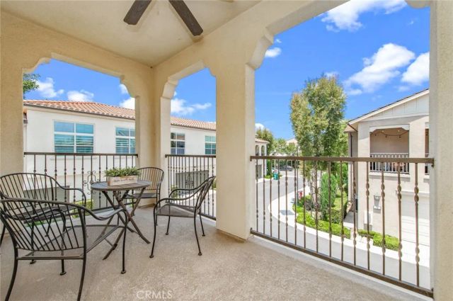 68 Rose Arch, Irvine, CA 92620
