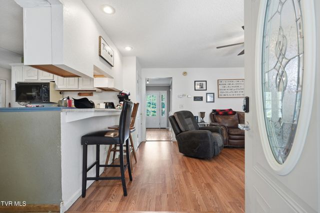 420 Northwest Oak Avenue, Norton, VA 24273
