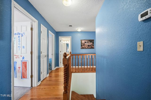 420 Northwest Oak Avenue, Norton, VA 24273