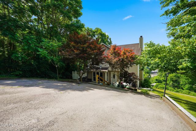 420 Northwest Oak Avenue, Norton, VA 24273