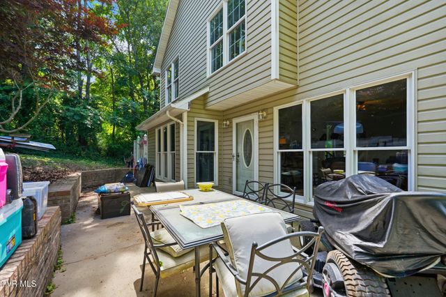 420 Northwest Oak Avenue, Norton, VA 24273