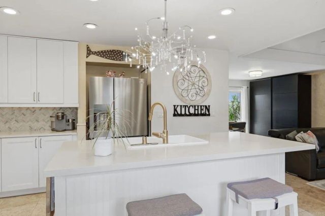 2032 Avenue of the Trees, Carlsbad, CA 92008