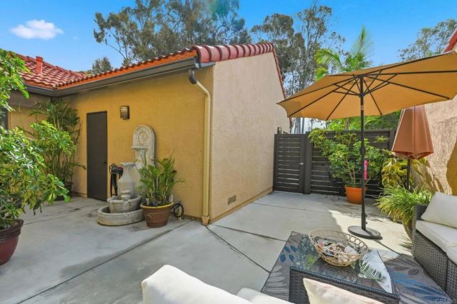 2032 Avenue of the Trees, Carlsbad, CA 92008