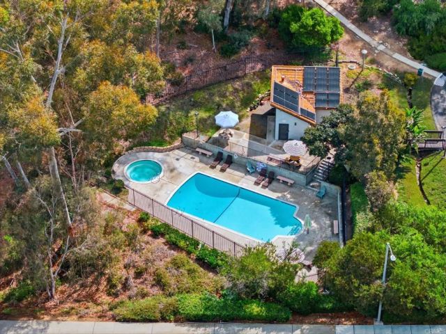 2032 Avenue of the Trees, Carlsbad, CA 92008