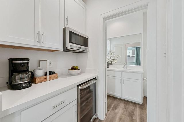 1204 Highland Row Lane, Houston, TX 77091