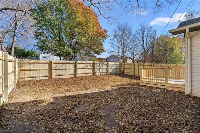 709 West Street, Harrisonville, MO 64701