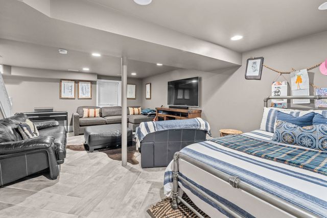 365 Hampshire Lane, Lakewood, IL 60014