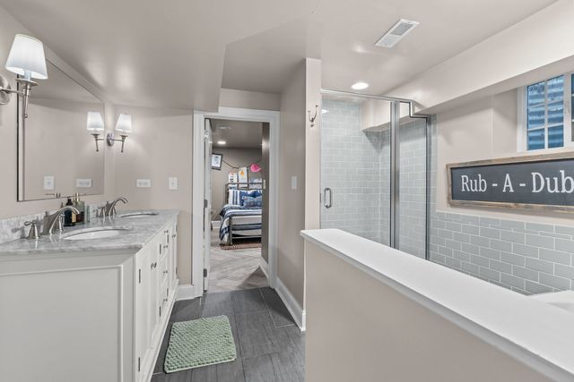 365 Hampshire Lane, Lakewood, IL 60014