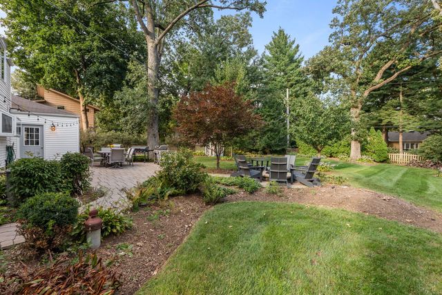 365 Hampshire Lane, Lakewood, IL 60014