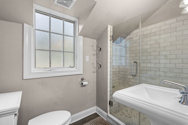 365 Hampshire Lane, Lakewood, IL 60014