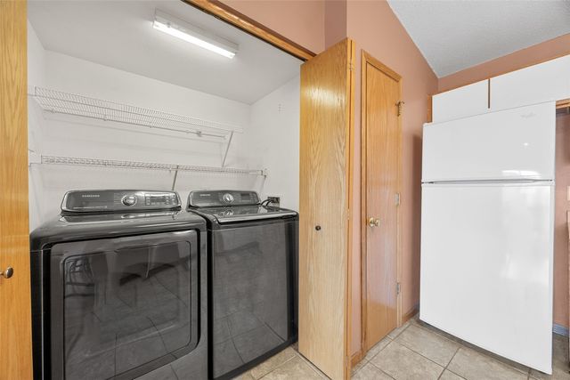 2824 Triple Crown Lane 12, Iowa City, IA 52240