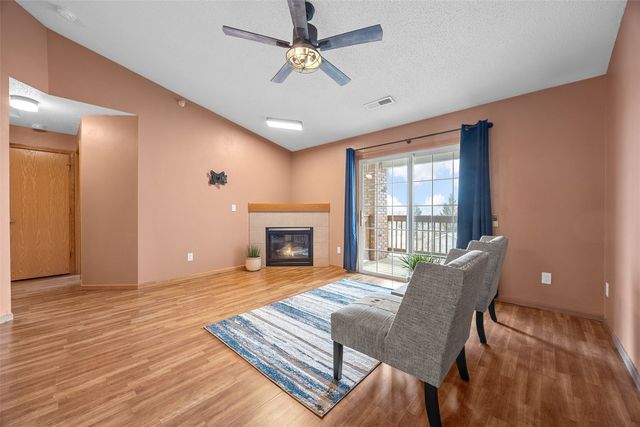 2824 Triple Crown Lane 12, Iowa City, IA 52240