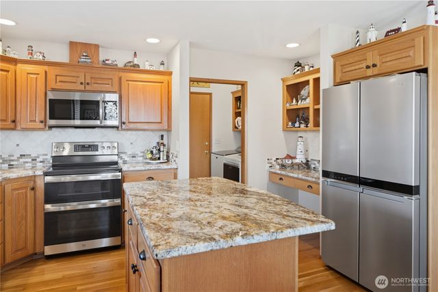 662 Pioneer Drive, Port Ludlow, WA 98365