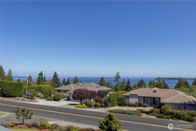 662 Pioneer Drive, Port Ludlow, WA 98365