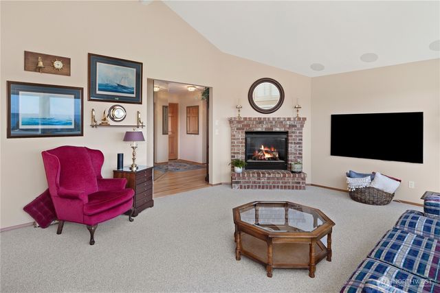 662 Pioneer Drive, Port Ludlow, WA 98365