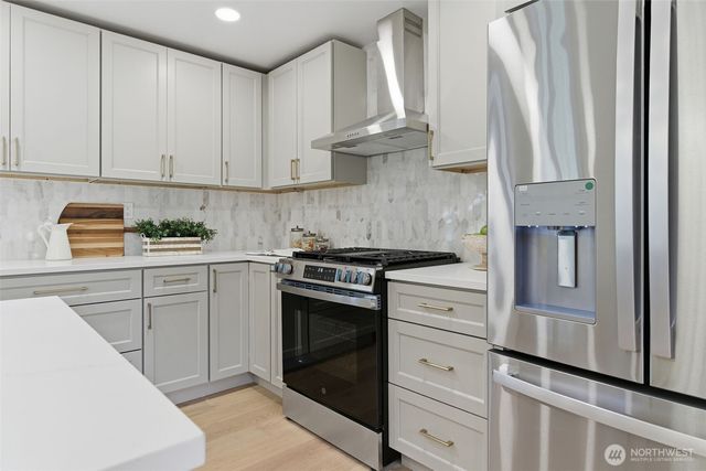 9110 122nd Place SE, Newcastle, WA 98056