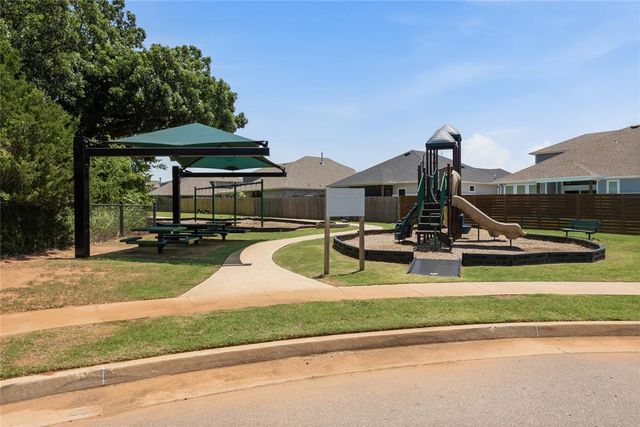509 NW 183rd Street, Edmond, OK 73012