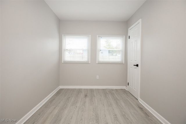 1076 Hardesty Boulevard, Akron, OH 44320