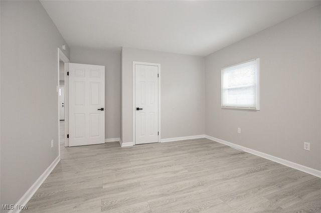 1076 Hardesty Boulevard, Akron, OH 44320