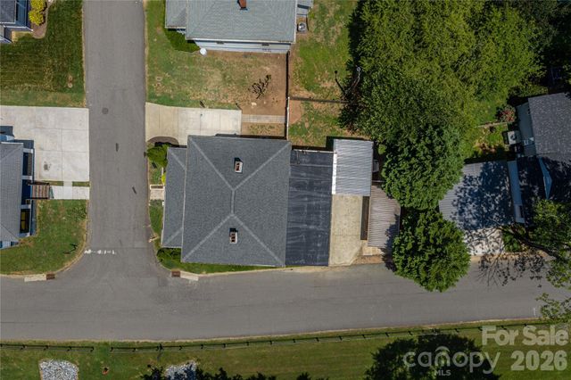 58 4th Street, Cramerton, NC 28032