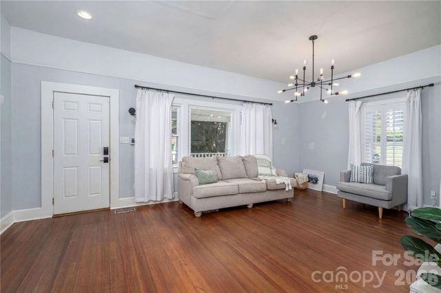 58 4th Street, Cramerton, NC 28032