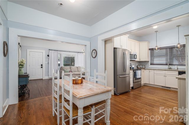 58 4th Street, Cramerton, NC 28032