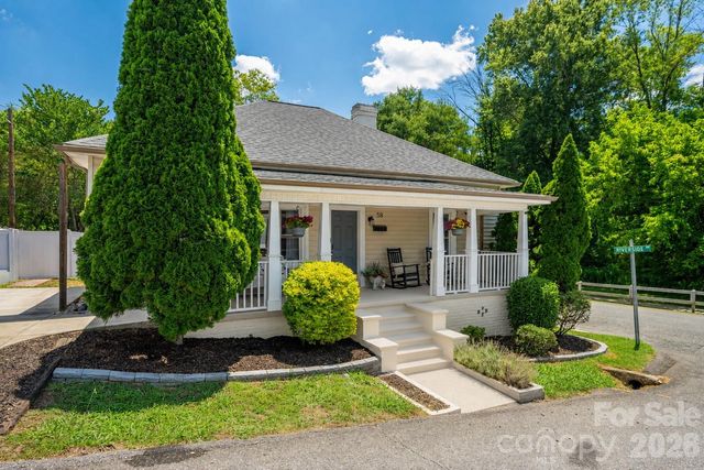 58 4th Street, Cramerton, NC 28032