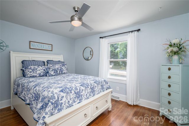 58 4th Street, Cramerton, NC 28032