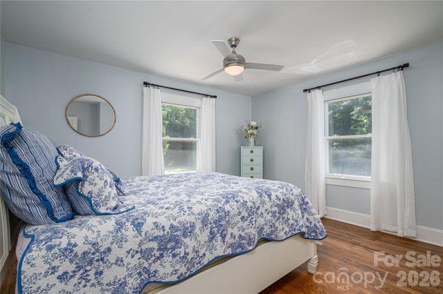 58 4th Street, Cramerton, NC 28032
