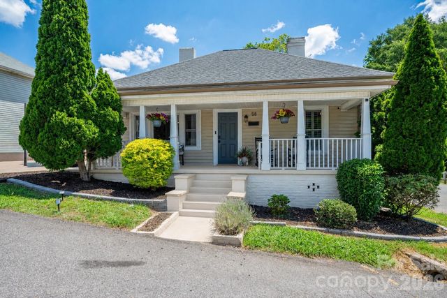 58 4th Street, Cramerton, NC 28032