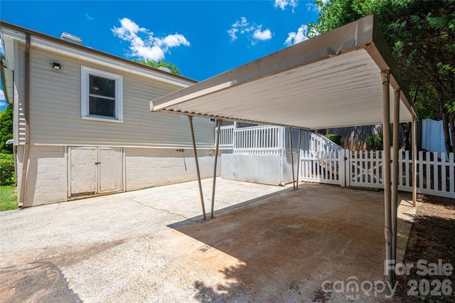 58 4th Street, Cramerton, NC 28032