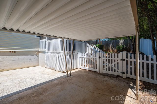 58 4th Street, Cramerton, NC 28032