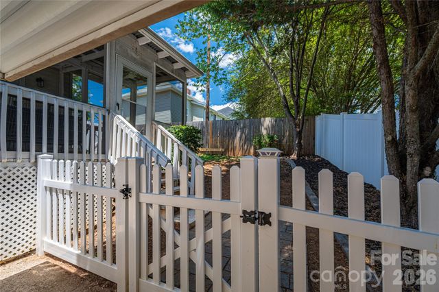 58 4th Street, Cramerton, NC 28032