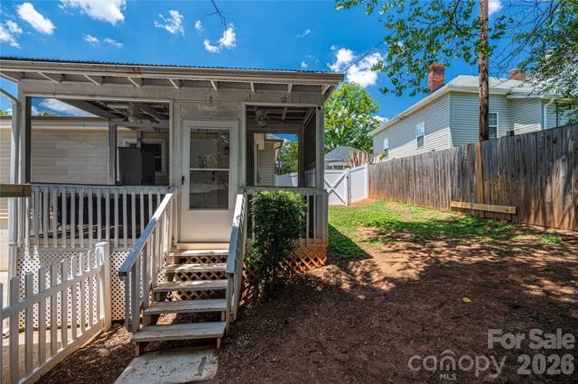 58 4th Street, Cramerton, NC 28032