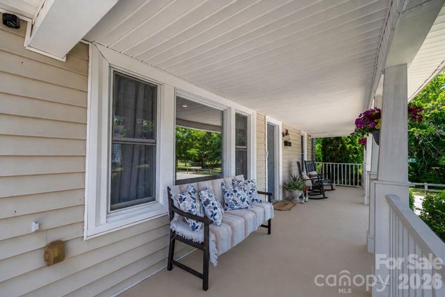 58 4th Street, Cramerton, NC 28032