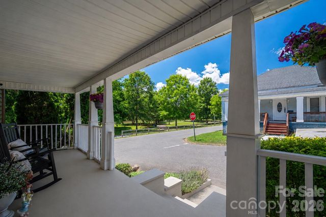 58 4th Street, Cramerton, NC 28032