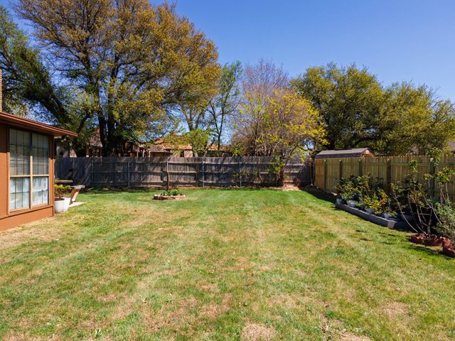 1402 Hawk TRL, Copperas Cove, TX 76522