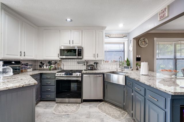 1402 Hawk TRL, Copperas Cove, TX 76522