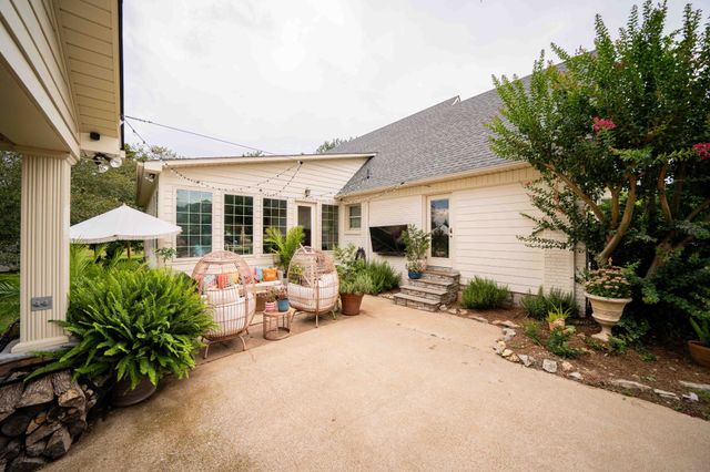 1316 Edgewood Dr, S, Pulaski, TN 38478