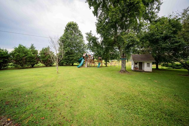 1316 Edgewood Dr, S, Pulaski, TN 38478