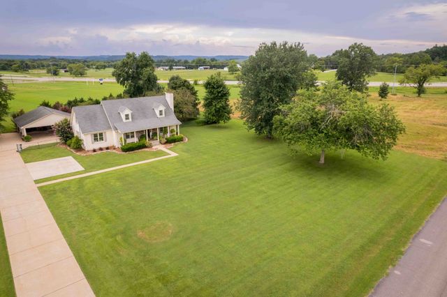 1316 Edgewood Dr, S, Pulaski, TN 38478