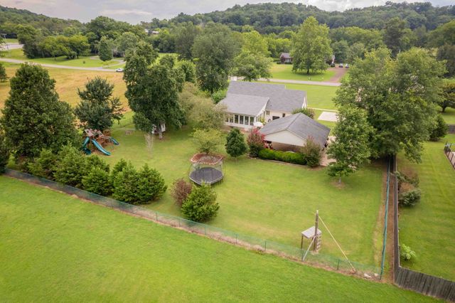 1316 Edgewood Dr, S, Pulaski, TN 38478