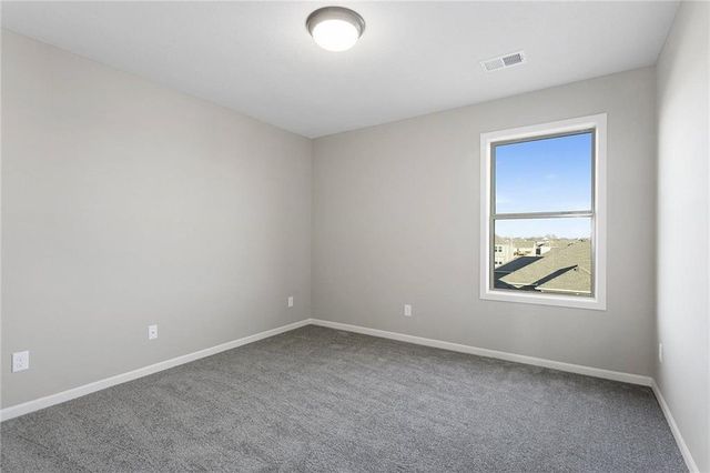 7200 NE 112th Street, Kansas City, MO 64156