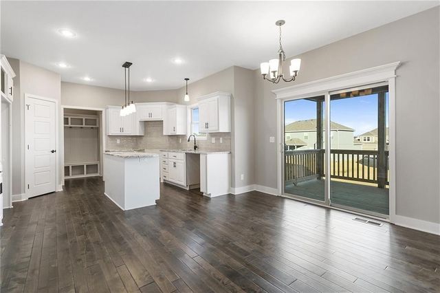 7200 NE 112th Street, Kansas City, MO 64156