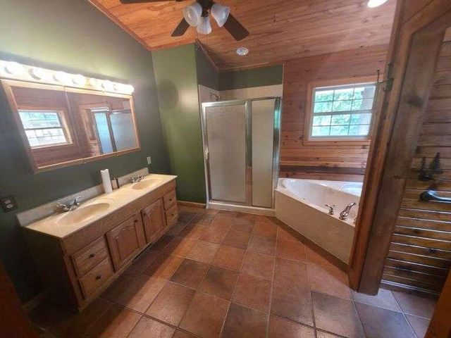 261 Wintergrape Lane, Rogersville, MO 65742
