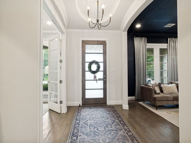 6722 Sondra Drive, Dallas, TX 75214