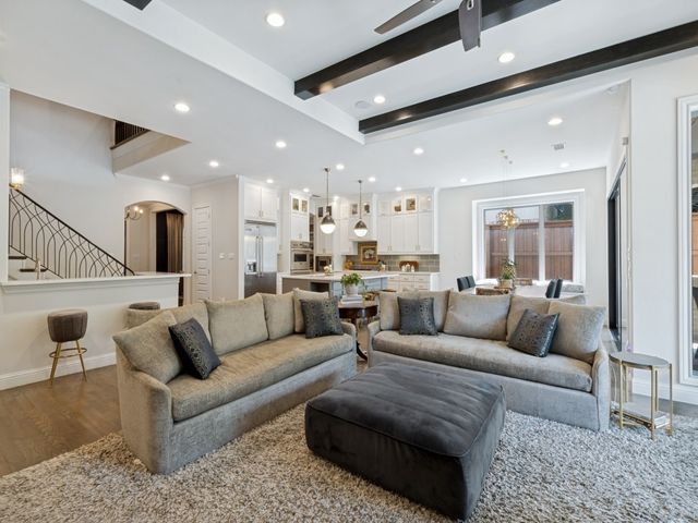 6722 Sondra Drive, Dallas, TX 75214