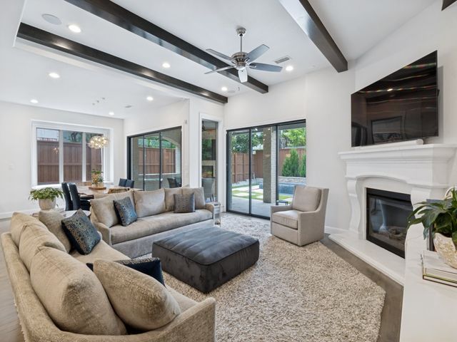 6722 Sondra Drive, Dallas, TX 75214