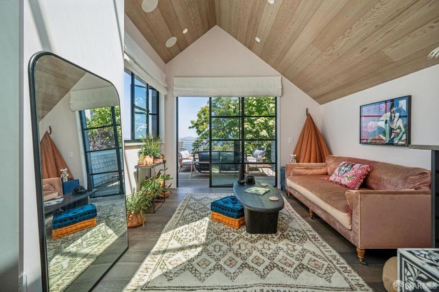 1330 Greenwich Street, San Francisco, CA 94109