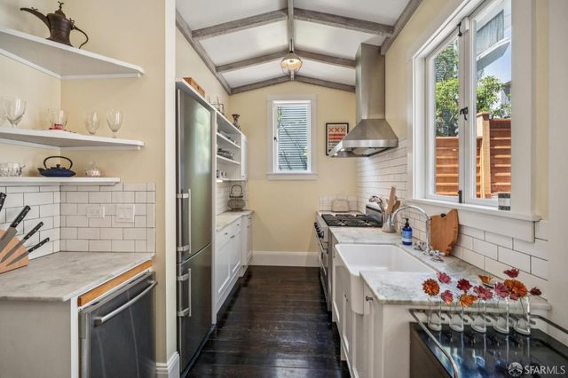 1330 Greenwich Street, San Francisco, CA 94109